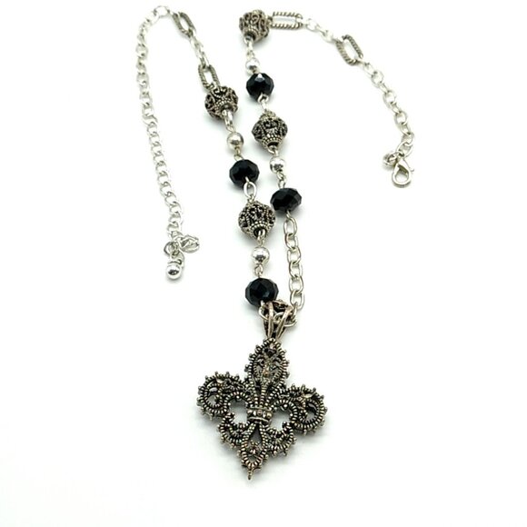 Fleur-De-Lis Filigree Pendant Beaded Necklace - Picture 2 of 14